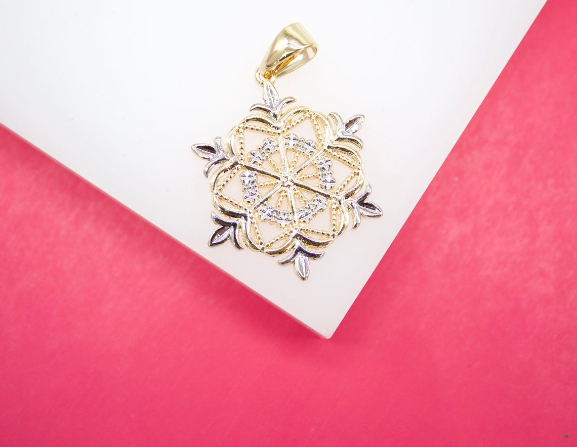 18K Gold Filled Snow Flake Pendant