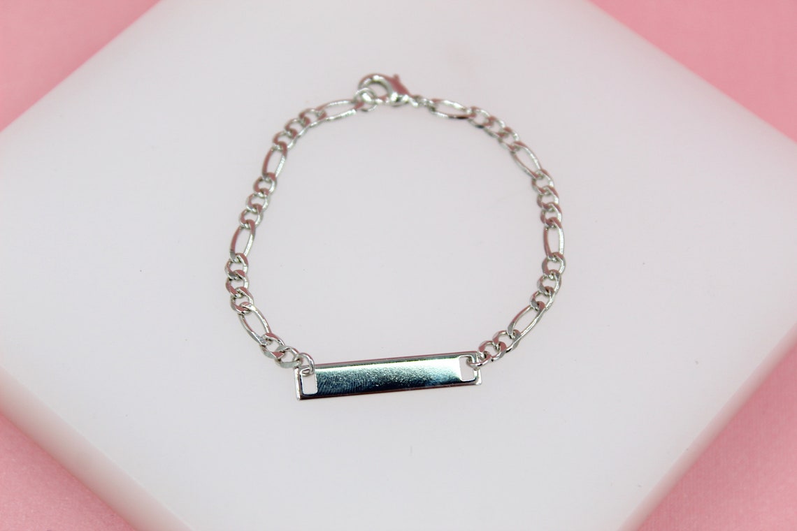 Kids 3mm Figaro Bracelet With Smoot Plate