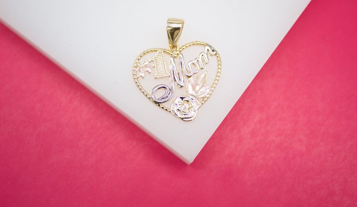 18K Gold Filled #1 Mom Pendant