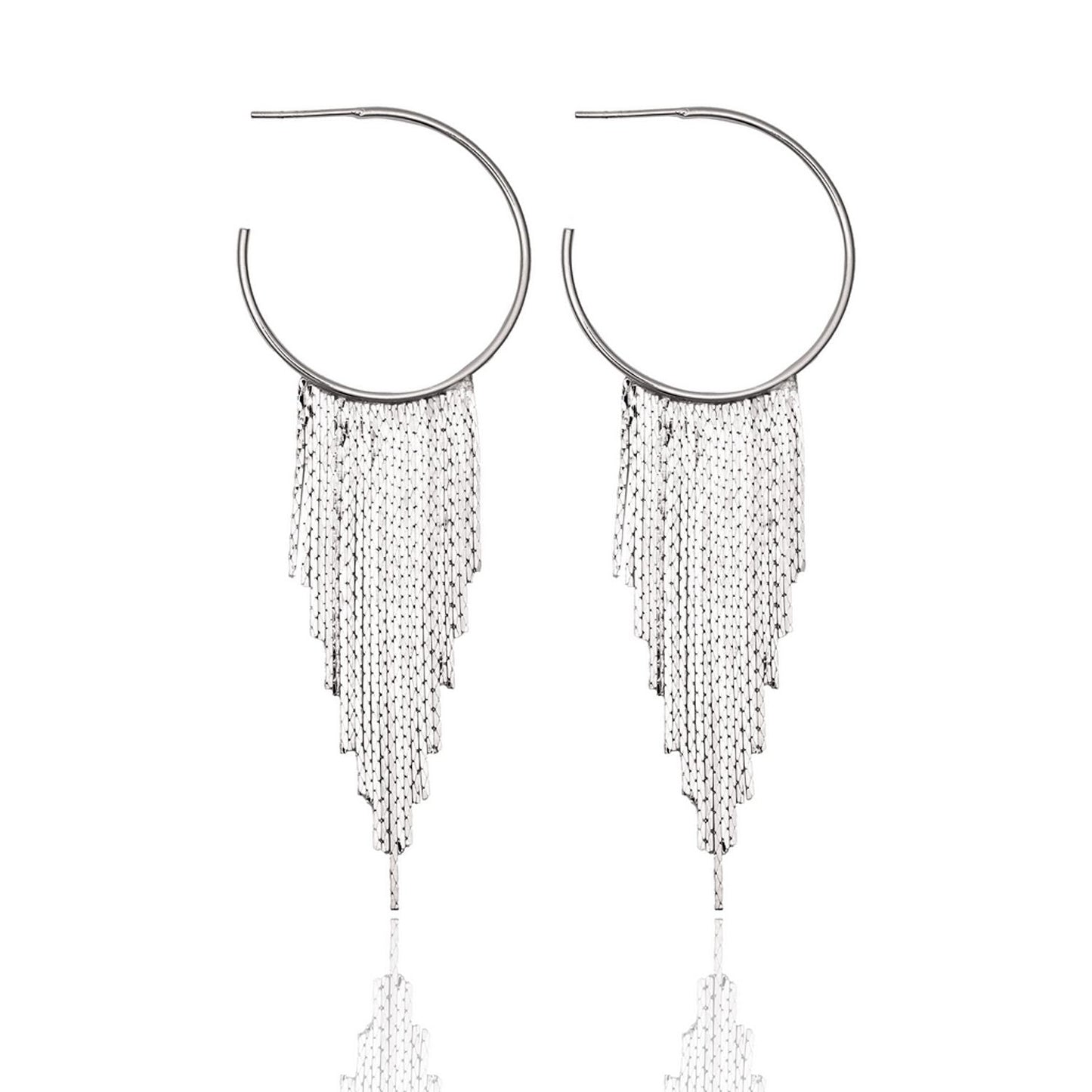Round hoop earrings with tassel