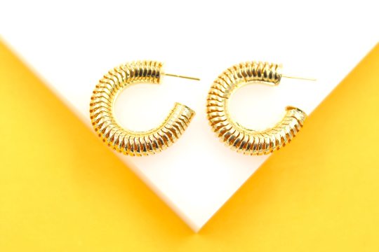 18K Gold Filled Herringbone Hoop Earrings