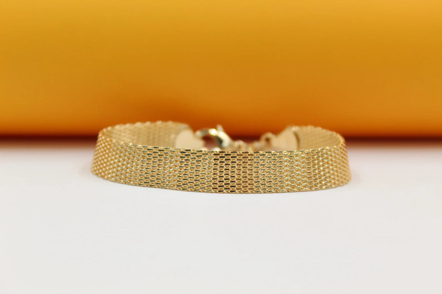 Gold Designed Mesh Link Bracelet