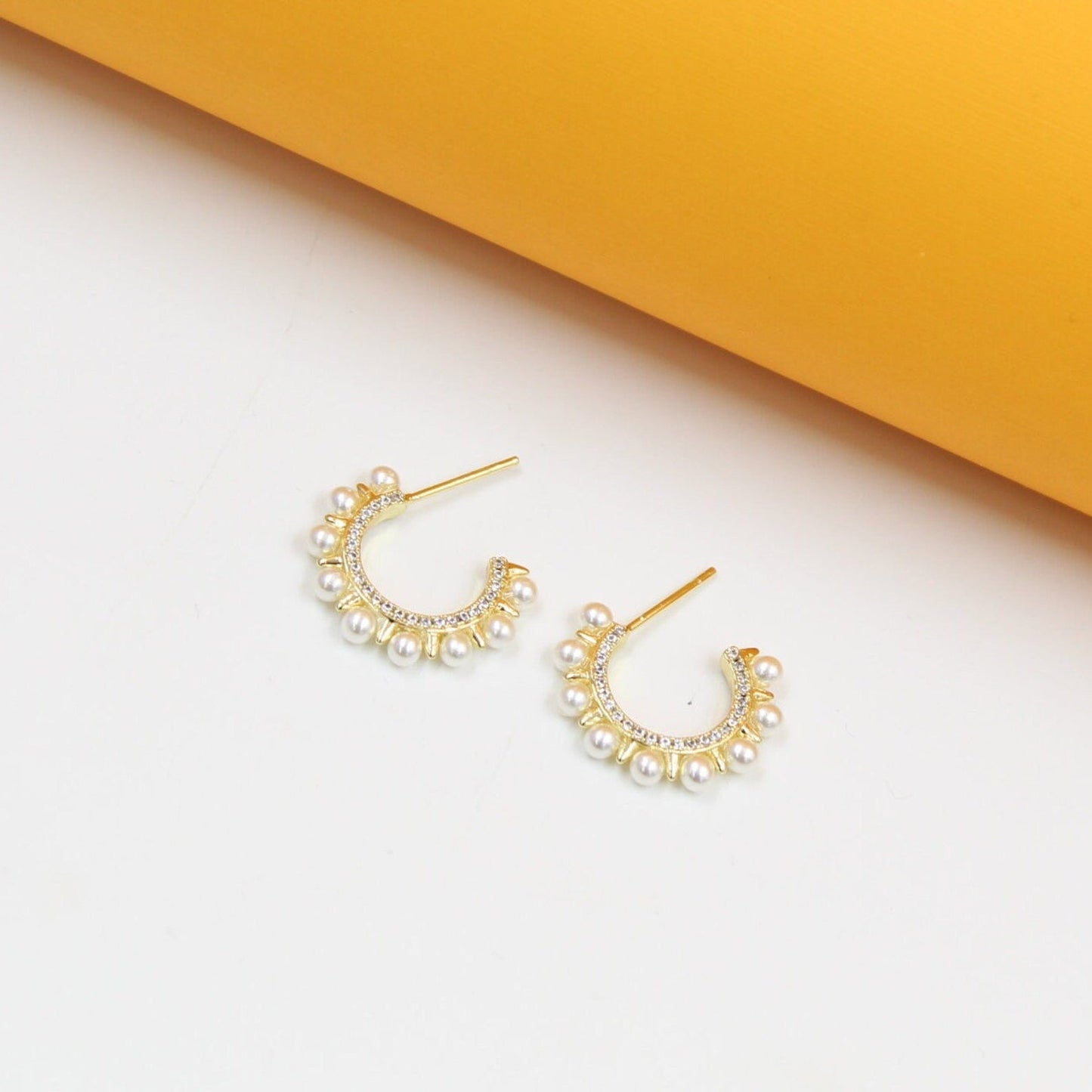 18K Gold Filled Spike Pearl Open Hoops (K269)(K103A)